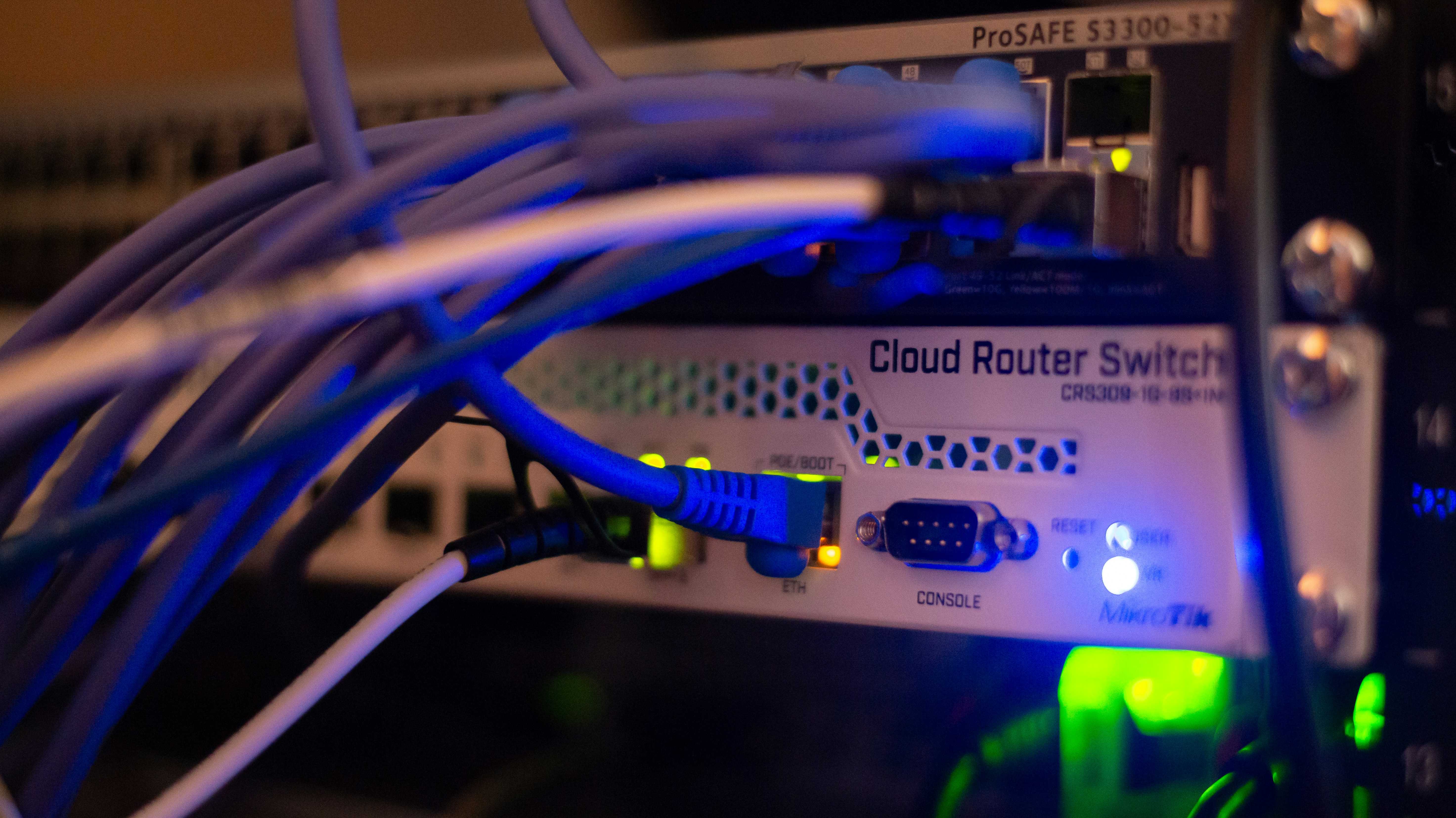 Photo by CrowdSec